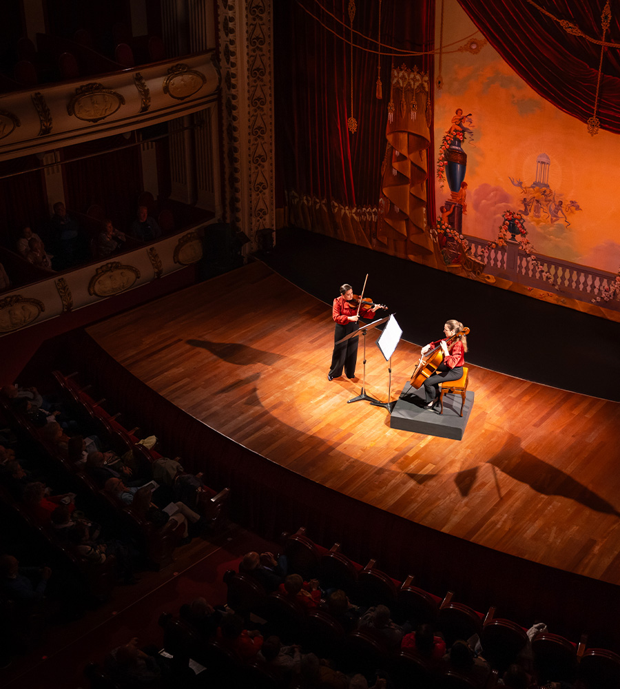 Marbella Lakes Attractions Theatre